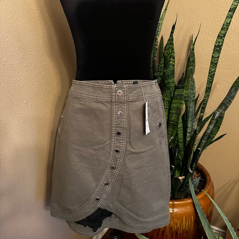 NWT White House Black Market Lace Trim Boot Skirt-sz12